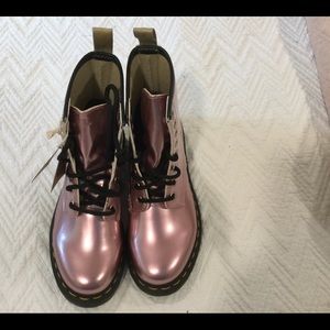 Dr Martens 25279 Vegan Pink Patent Leather Sz 6